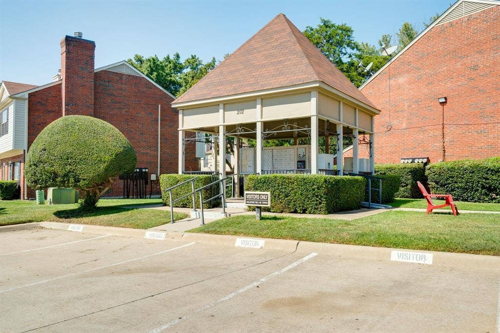 234 Samuel Boulevard, #P6, Coppell, TX 75019 Mail hut