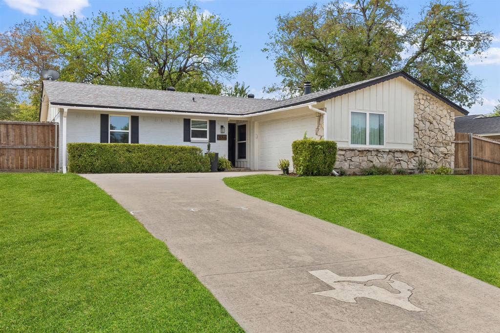3016 Briarwood Drive, Plano, TX 75074