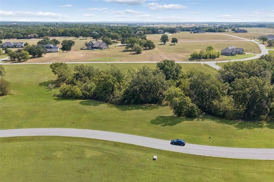 Property photo for 22 Pronghorn Drive, Gordonville, TX