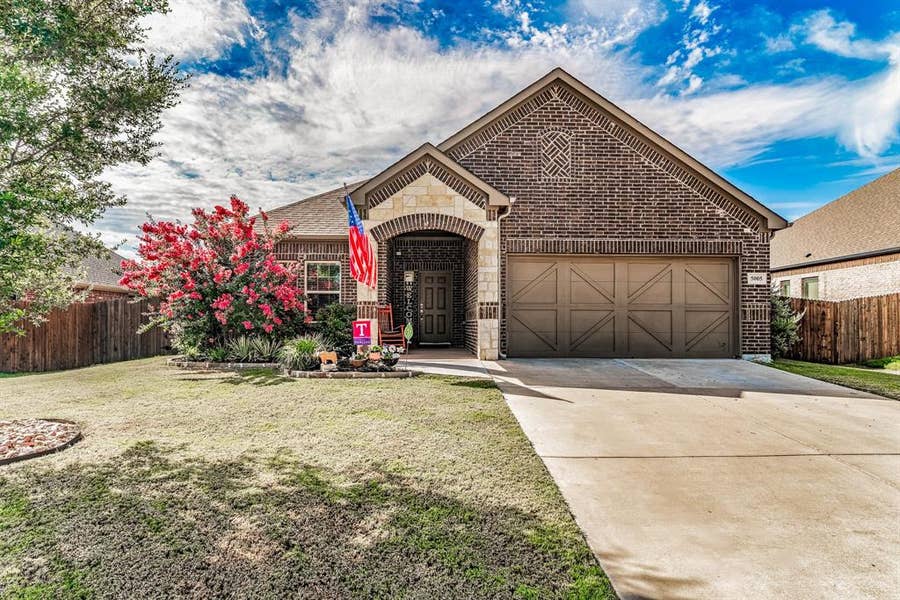 Property photo for 5005 Brookside Drive, Denton, TX