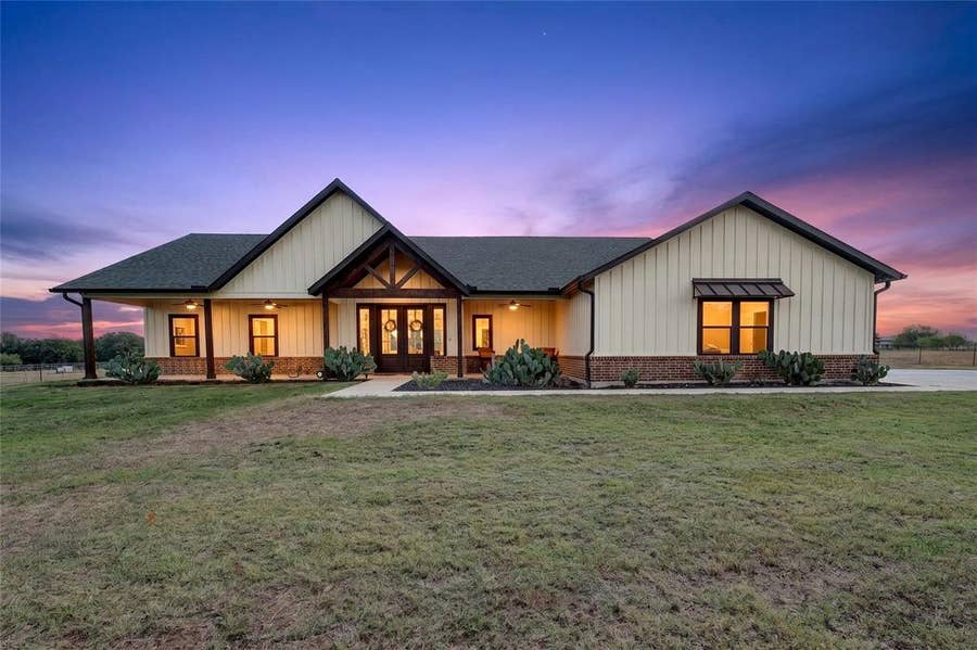 Property photo for 145 Serenity Road, Paradise, TX