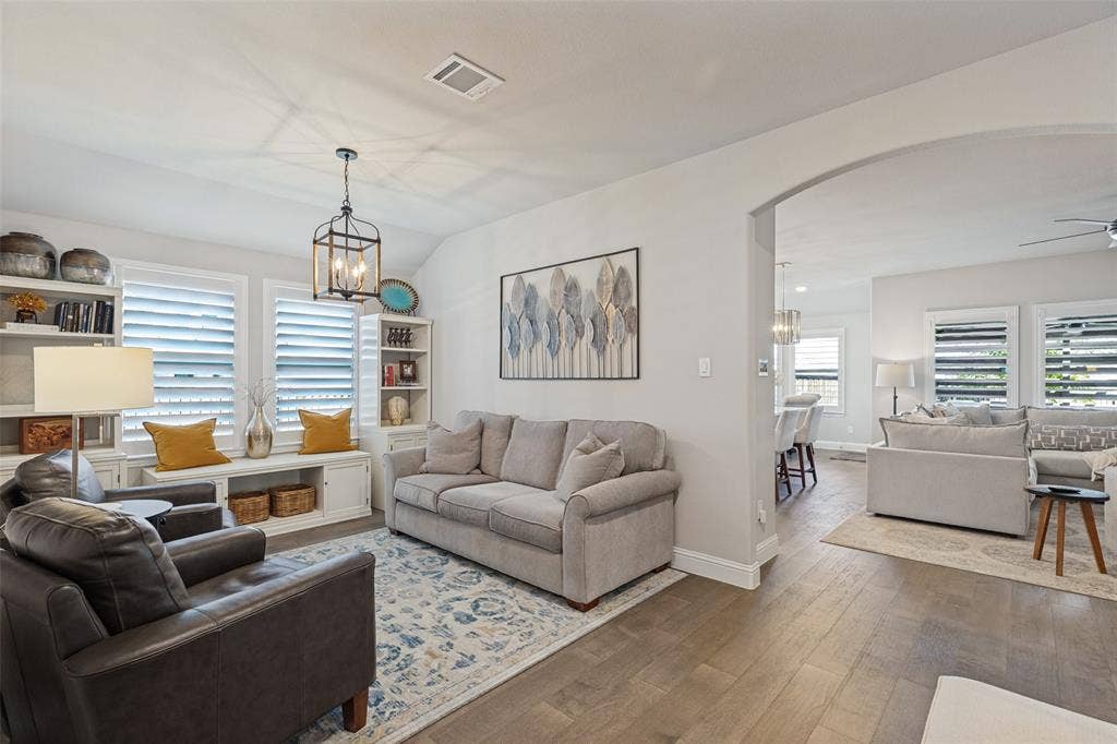 3216 Mountwell Drive, McKinney, TX 75071 3216 Mountwell Drive, McKinney, TX 75071