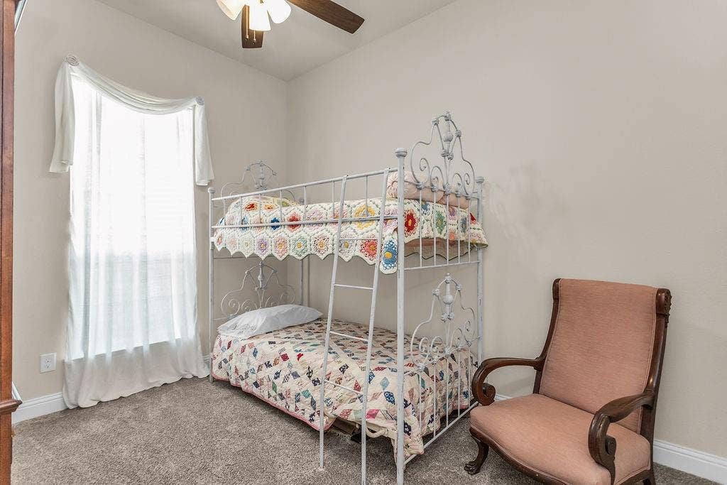 2069 Meadowbrook Lane, Josephine, TX 75173