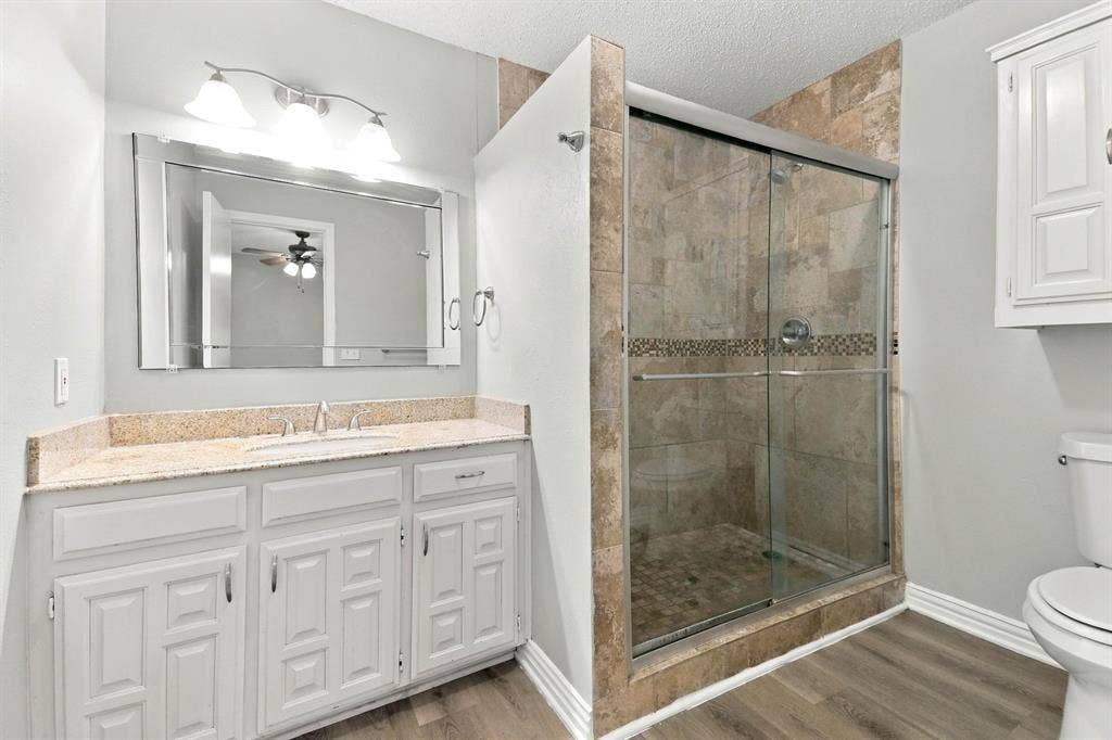 2865 Meadowbrook Drive, Plano, TX 75075 2865 Meadowbrook Drive, Plano, TX 75075