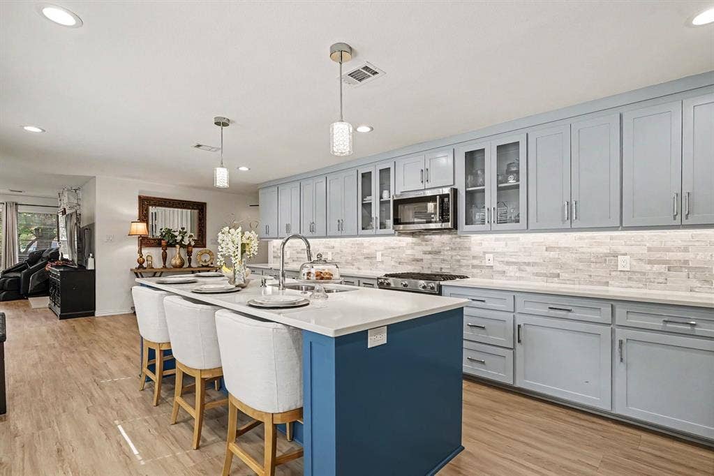 1405 N Buckner Boulevard, Dallas, TX 75218 1405 N Buckner Boulevard, Dallas, TX 75218