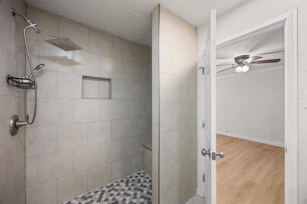6513 Santa Fe Trail, Plano, TX 75023 6513 Santa Fe Trail, Plano, TX 75023