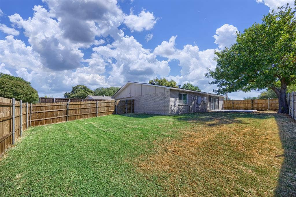 6513 Santa Fe Trail, Plano, TX 75023 6513 Santa Fe Trail, Plano, TX 75023