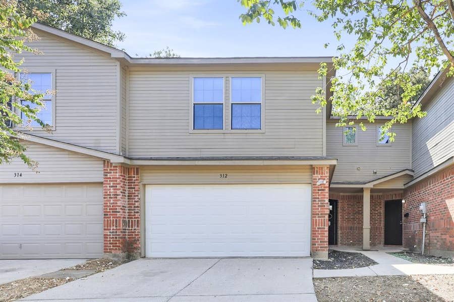 Property photo for 312 Ezekial Avenue, Dallas, TX