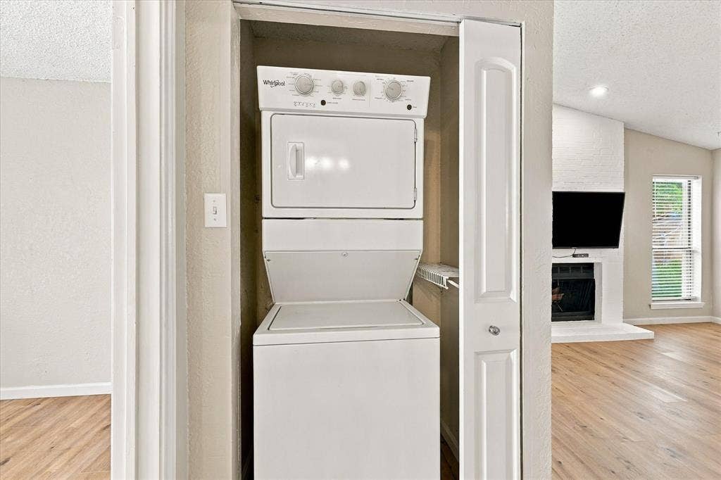 1901 Cloisters Drive, #920, Arlington, TX 76011 Washer and Dryer included!