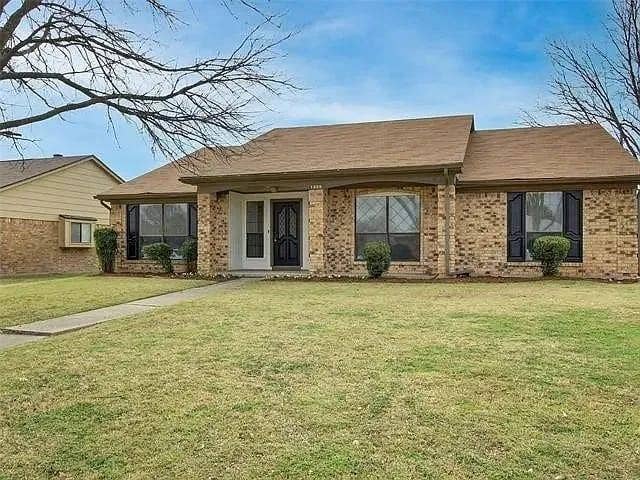 1328 Colmar Drive, Plano, TX 75023 1328 Colmar Drive, Plano, TX 75023