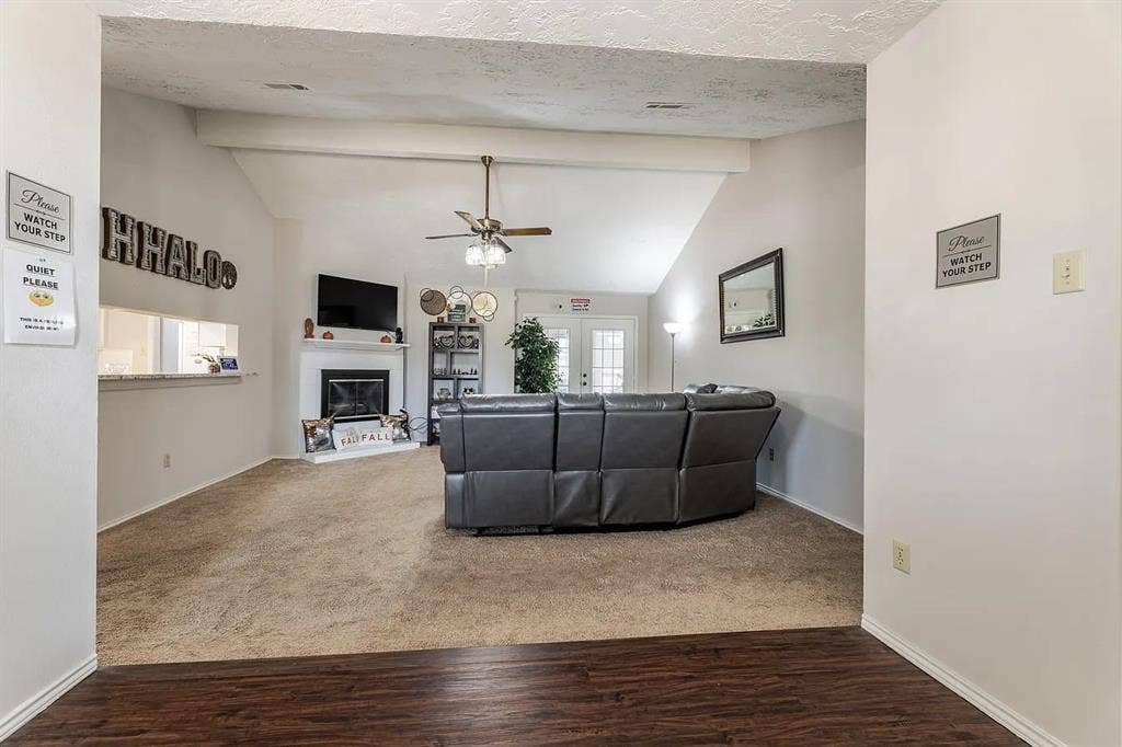 1328 Colmar Drive, Plano, TX 75023 1328 Colmar Drive, Plano, TX 75023