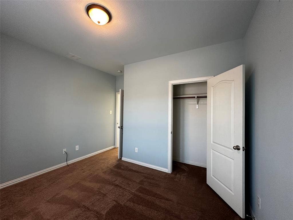 3821 Marcillia Circle, Irving, TX 75038 3821 Marcillia Circle, Irving, TX 75038