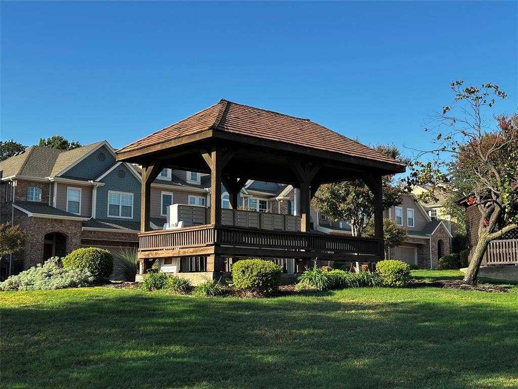 3821 Marcillia Circle, Irving, TX 75038 Lots of windows
