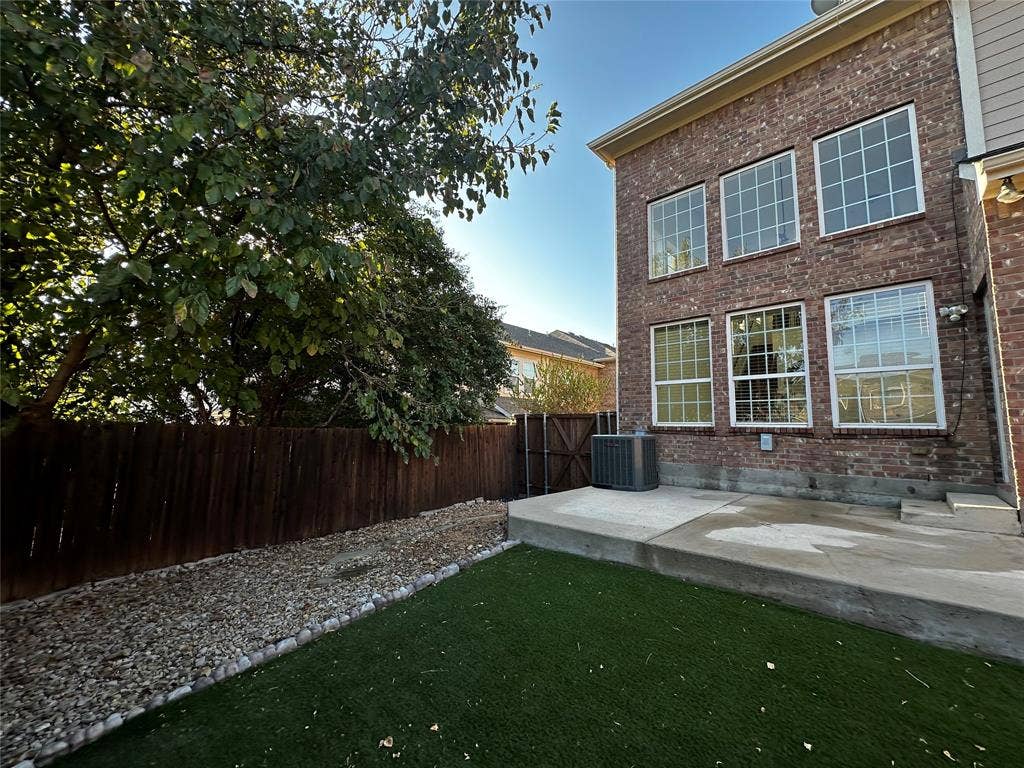 3821 Marcillia Circle, Irving, TX 75038 3821 Marcillia Circle, Irving, TX 75038