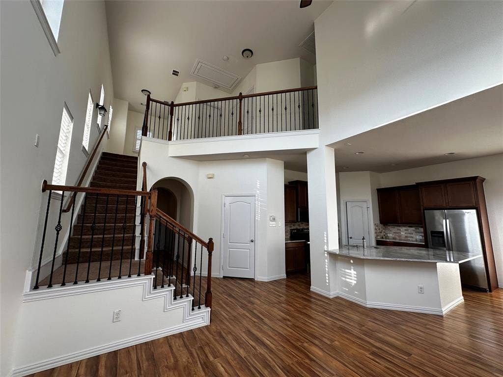3821 Marcillia Circle, Irving, TX 75038 Care free yard