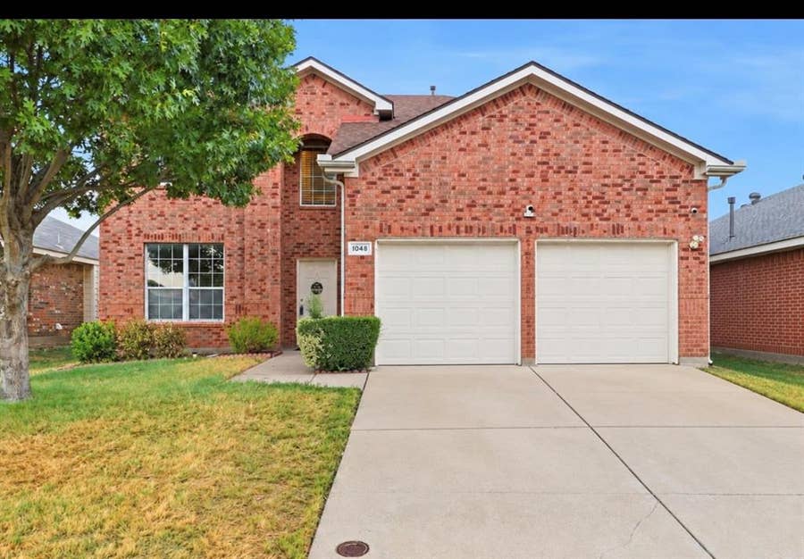Property photo for 1048 Twin Brooks Drive, Grand Prairie, TX