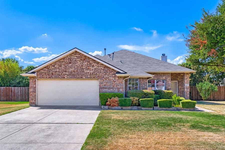 Property photo for 2851 Cobblestone Drive, Rockwall, TX