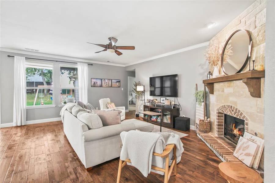 Property photo for 913 Freesia Drive, Little Elm, TX