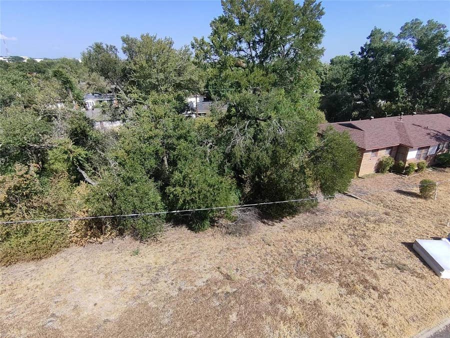 Property photo for 2117 Kingsdale Drive, Fort Worth, TX