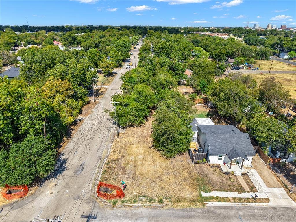 1525 Baylor Avenue E, Waco, TX 76706 1525 Baylor Avenue E, Waco, TX 76706