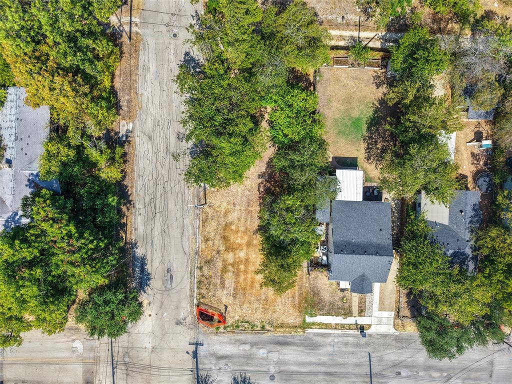 1525 Baylor Avenue E, Waco, TX 76706 1525 Baylor Avenue E, Waco, TX 76706