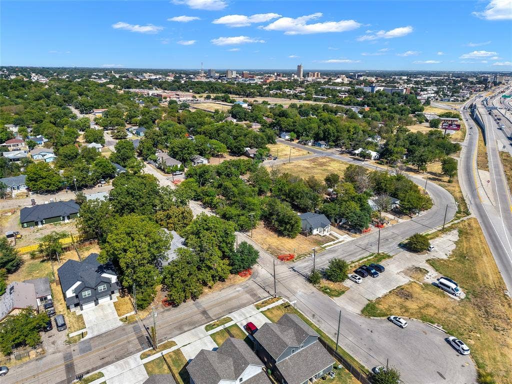1525 Baylor Avenue E, Waco, TX 76706 1525 Baylor Avenue E, Waco, TX 76706