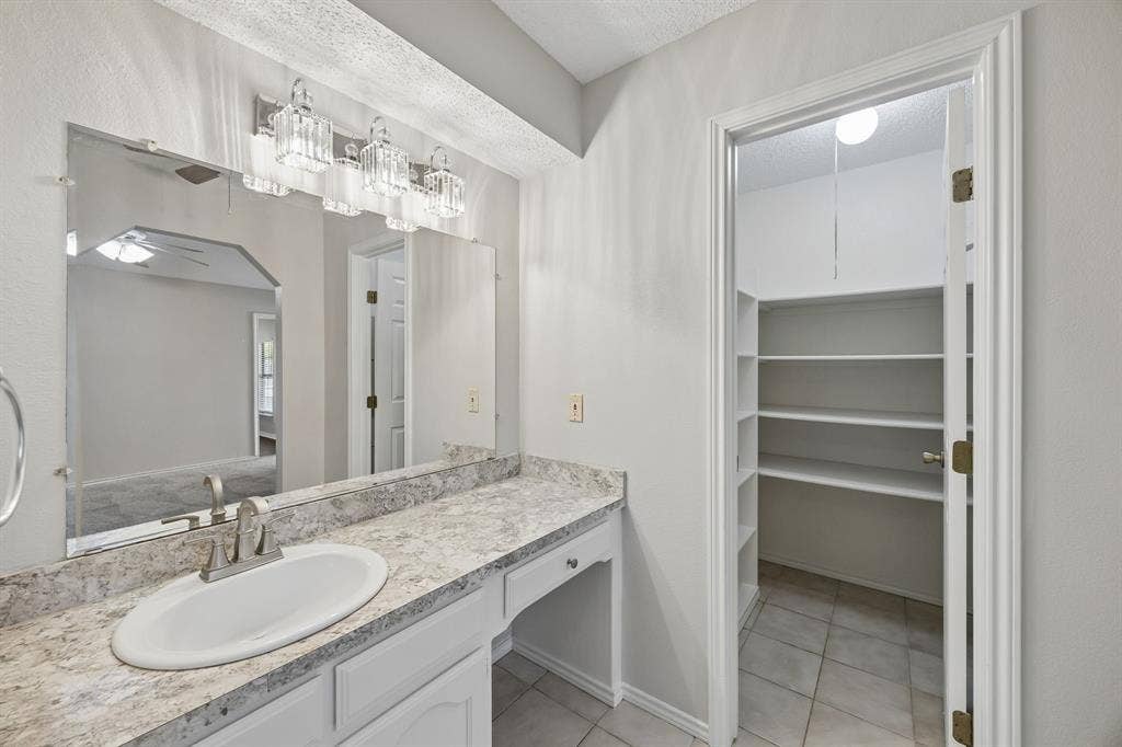 6344 N Park Drive, Watauga, TX 76148 6344 N Park Drive, Watauga, TX 76148