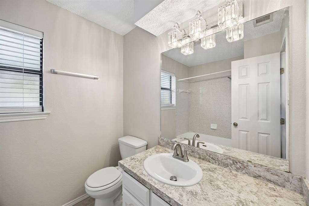 6344 N Park Drive, Watauga, TX 76148 6344 N Park Drive, Watauga, TX 76148