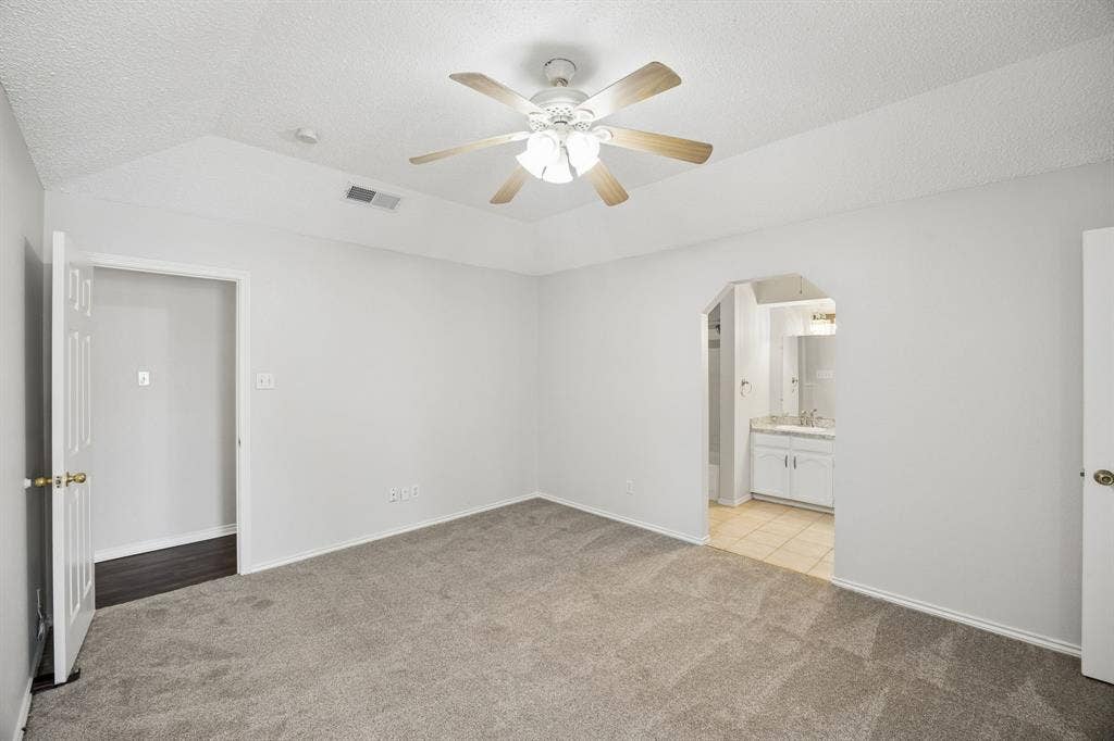 6344 N Park Drive, Watauga, TX 76148 6344 N Park Drive, Watauga, TX 76148