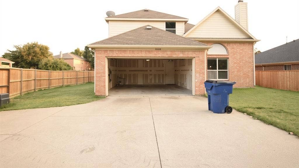 11398 Seguin Drive, Frisco, TX 75035 11398 Seguin Drive, Frisco, TX 75035