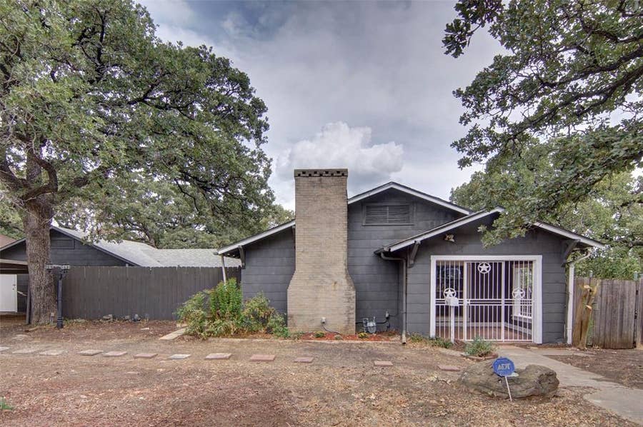 Property photo for 2625 Canton Drive, Fort Worth, TX