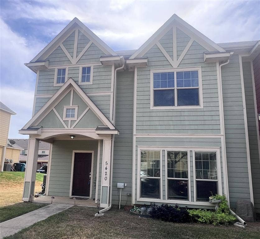 Property photo for 5420 Galante Lane, Denton, TX