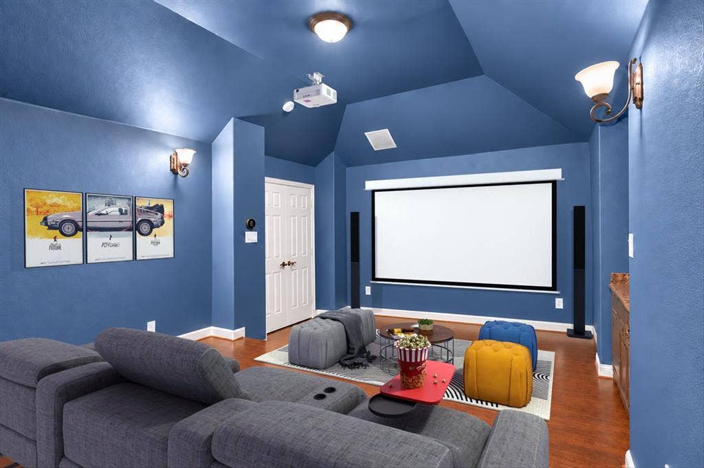 This room has been virtually staged.