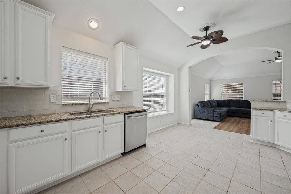 9109 Azinger Drive, Plano, TX 75025 9109 Azinger Drive, Plano, TX 75025