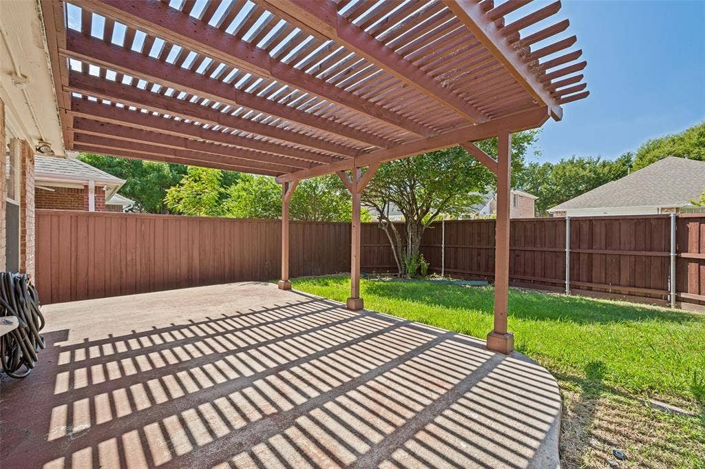 9109 Azinger Drive, Plano, TX 75025 Large Patio