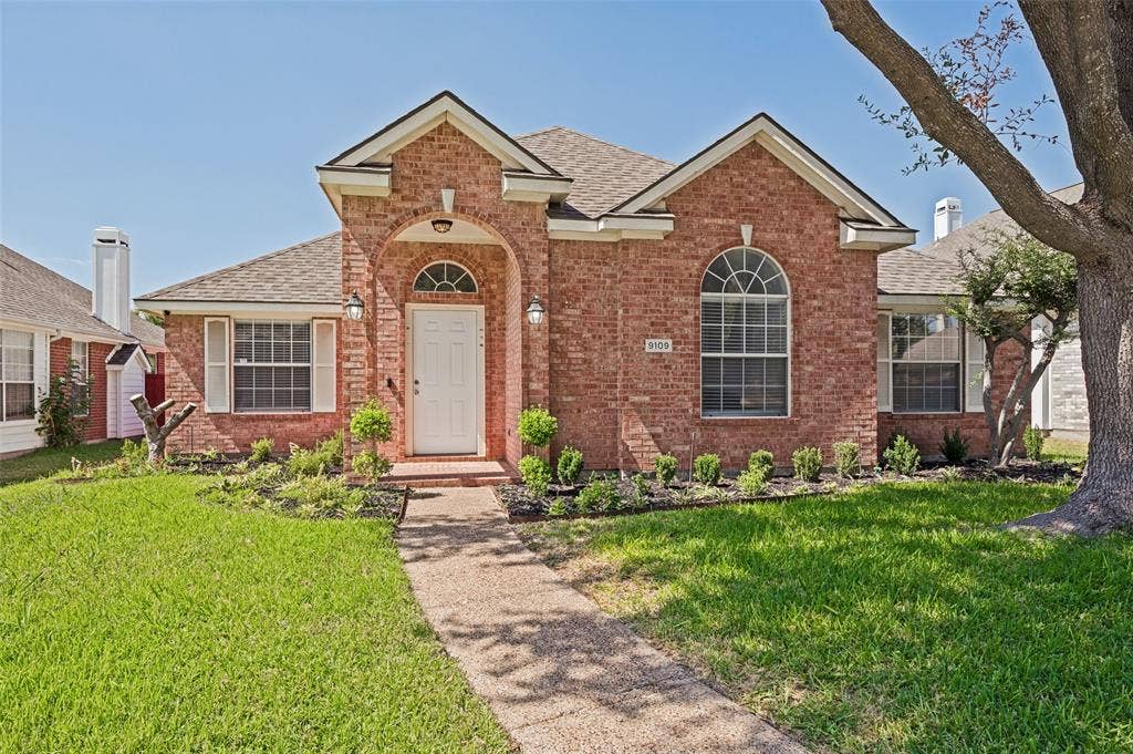 9109 Azinger Drive, Plano, TX 75025 9109 Azinger Drive, Plano, TX 75025