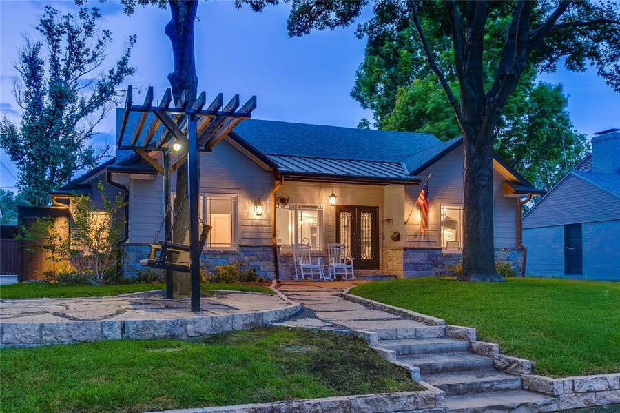 Property photo for 9431 Hobart Street, Dallas, TX