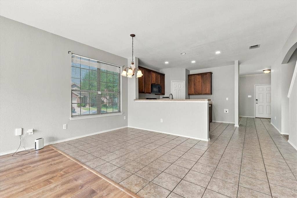 5813 Touchstone Drive, McKinney, TX 75070 5813 Touchstone Drive, McKinney, TX 75070