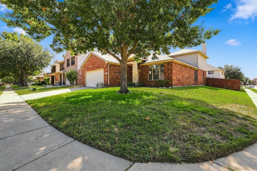 5813 Touchstone Drive, McKinney, TX 75070 5813 Touchstone Drive, McKinney, TX 75070