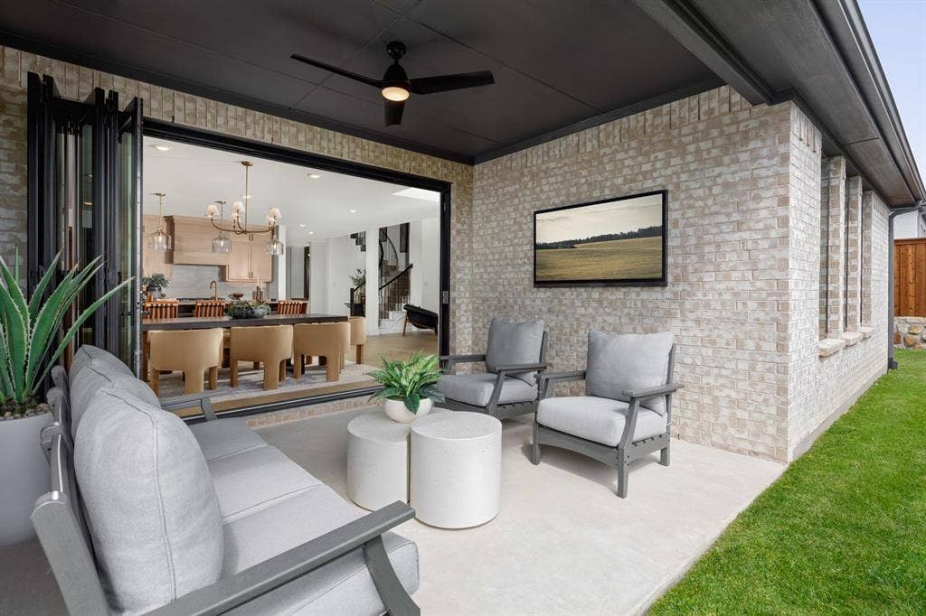 3222 Bexar, Rockwall, TX 75032 Representative