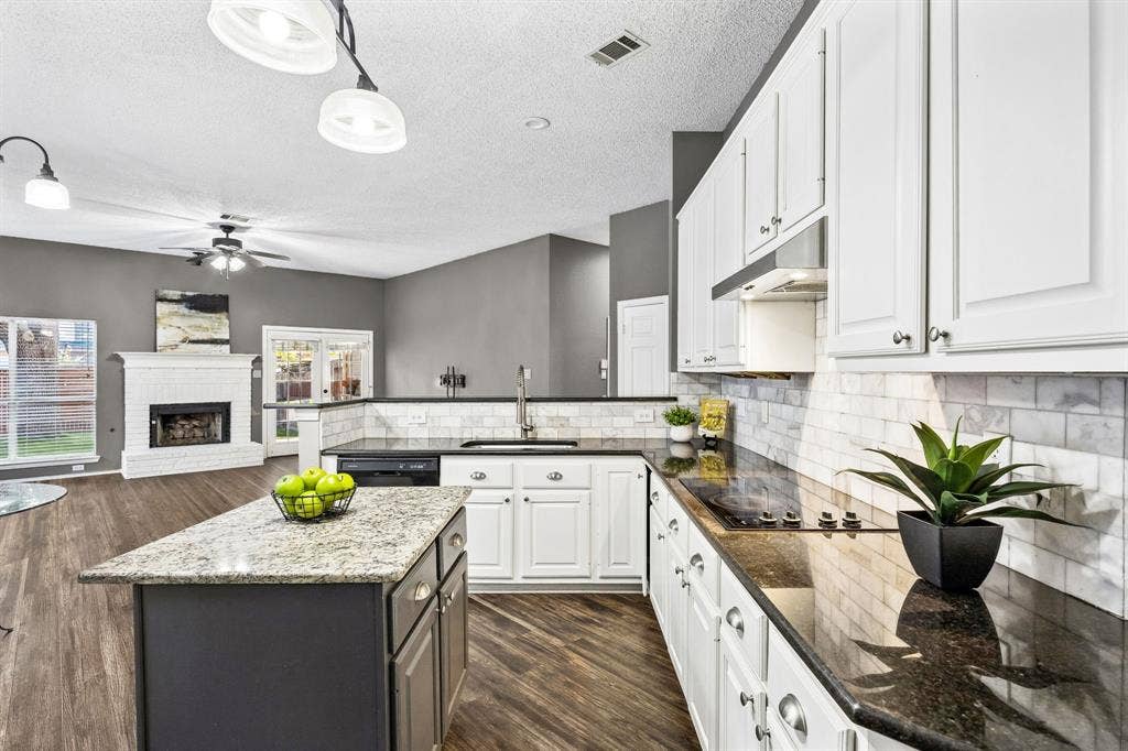 5113 Promise Land Drive, Frisco, TX 75035 5113 Promise Land Drive, Frisco, TX 75035