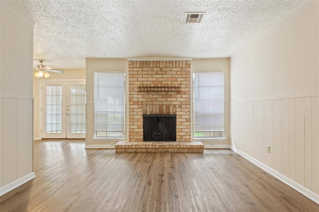 100 E Gruver Circle, #102, Hewitt, TX 76643