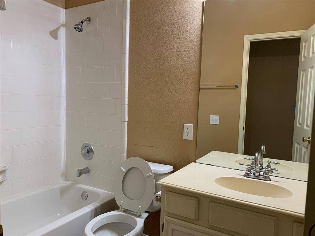 6705 Misty Hollow Drive, Plano, TX 75024 6705 Misty Hollow Drive, Plano, TX 75024