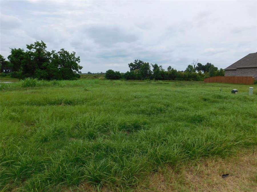 Property photo for 0 Bevly Lake Drive, Bossier City, LA