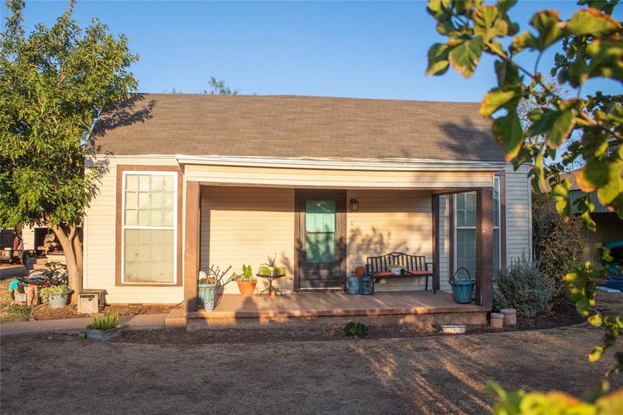 Property photo for 1212 Avenue Avenue N, Anson, TX