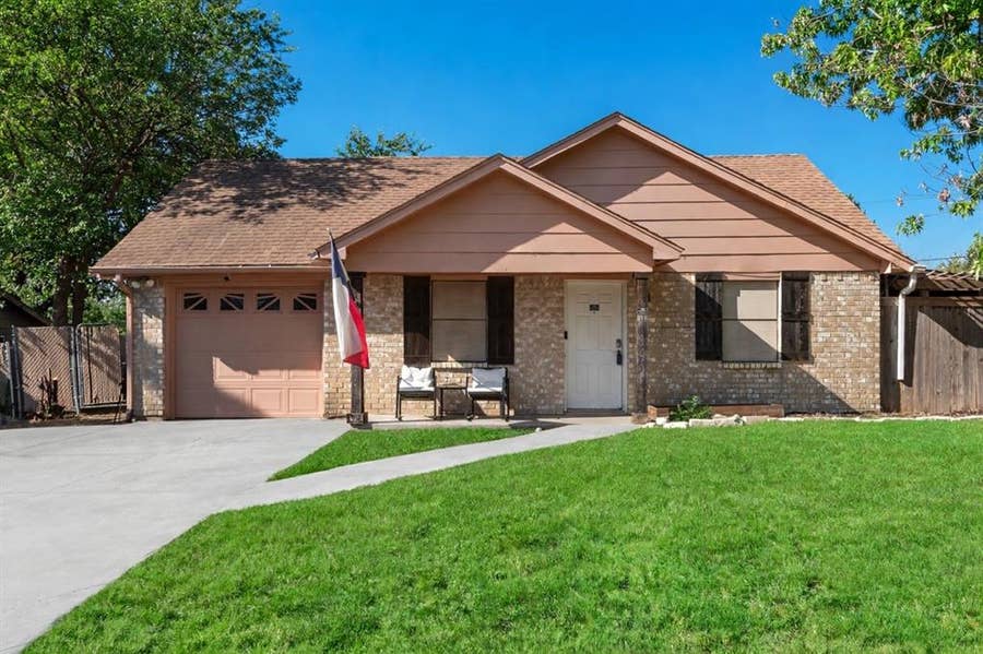Property photo for 837 Blue Ridge Drive, Burleson, TX
