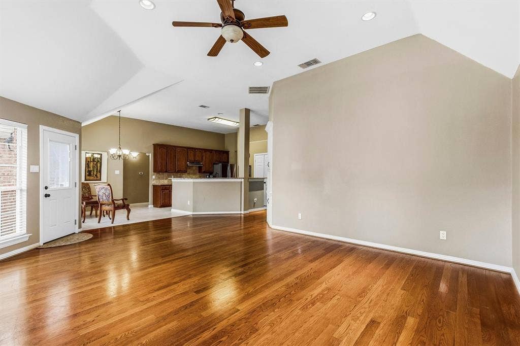 3916 Montrose Drive, Plano, TX 75025 Vaulted ceiling with recessed lighting