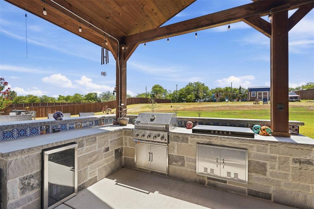 860 San Saba E, Midlothian, TX 76065 860 San Saba E, Midlothian, TX 76065