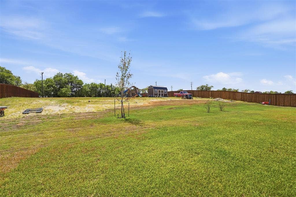 860 San Saba E, Midlothian, TX 76065 860 San Saba E, Midlothian, TX 76065