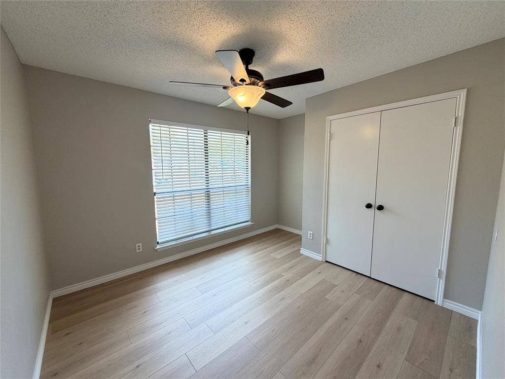 825 Weaver Street, Cedar Hill, TX 75104